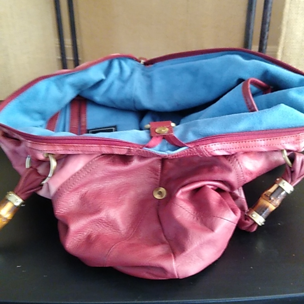 Sharif, Purse View 4